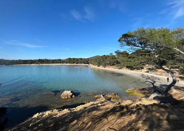 Piscine Et Tennis Inclus アパート